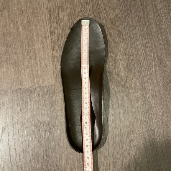 Louis Vuitton Damier Sneakers - Picture 8 of 10